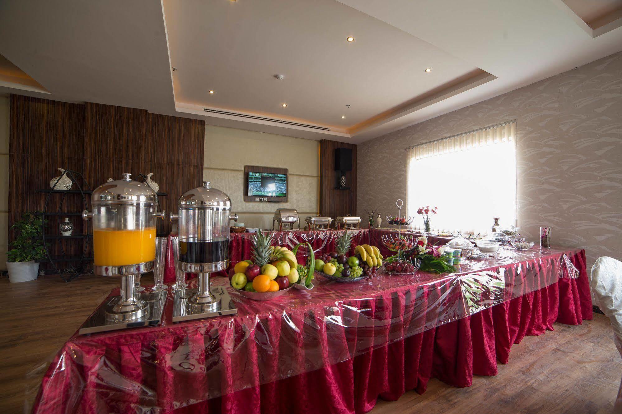 Raoum Inn Buraydah Ngoại thất bức ảnh