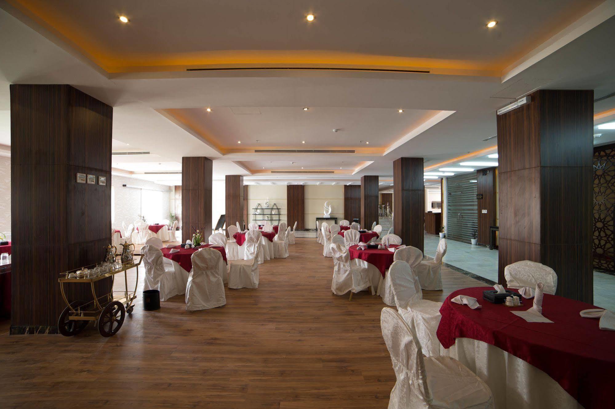 Raoum Inn Buraydah Ngoại thất bức ảnh
